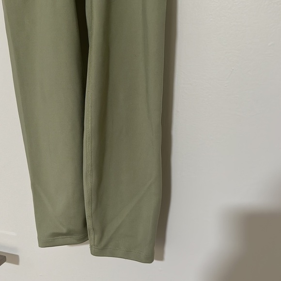 The North Face sage green leggings - Picture 9 of 11